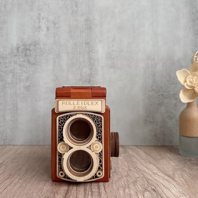 Caixa de Música Vintage em For - Collectible Vintage Cameras avaliação e preço